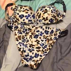 Women’s Victoria’s Secret Bombshell bathing suit